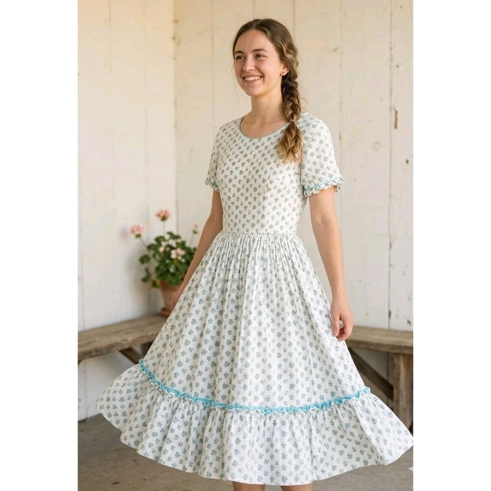 Vintage 50s-70s Square Dance Dress S M Floral Ruffle Prairie Cottagecore Calico